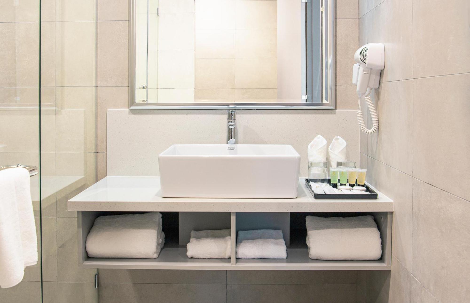 Arena Premier Hotel Σερεμπάν Εξωτερικό φωτογραφία